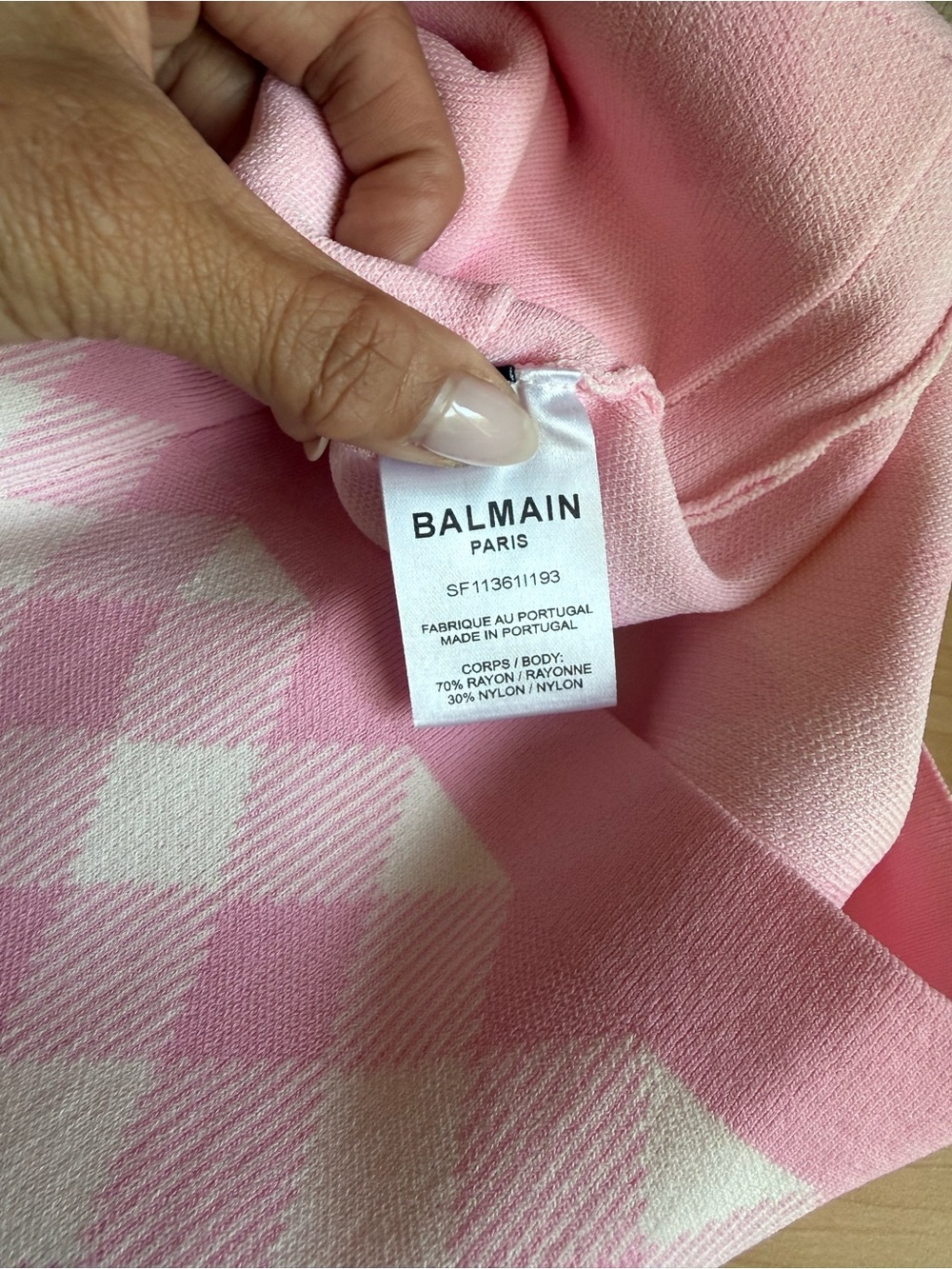 Balmain Pink and White Argyle Knit stretchy bodycon Mini Dress with Gold Button - Picture 5 of 5